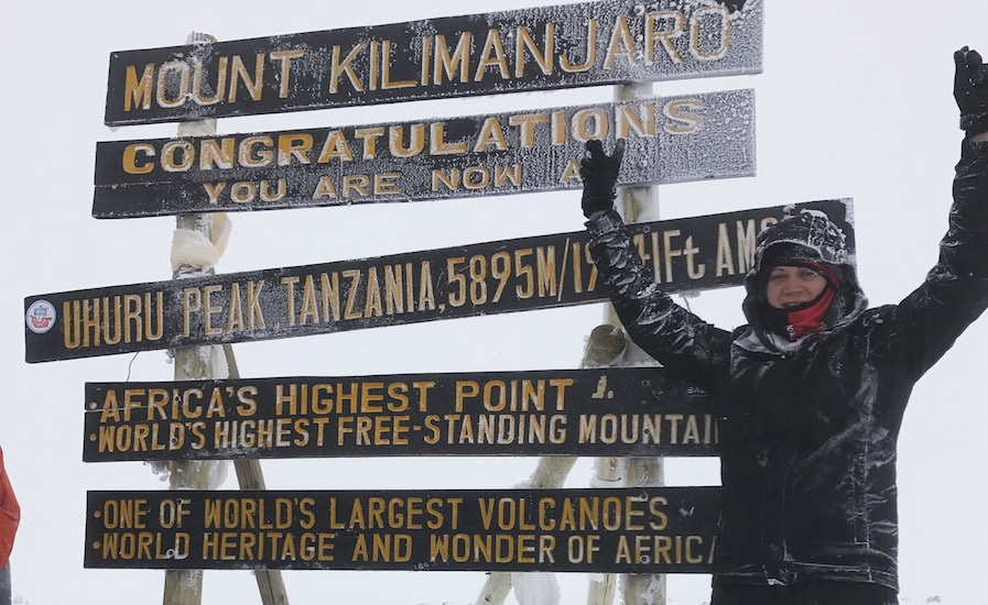 Tanzania Zanzibar safari rejse ngorongoro kilimanjaro på toppen