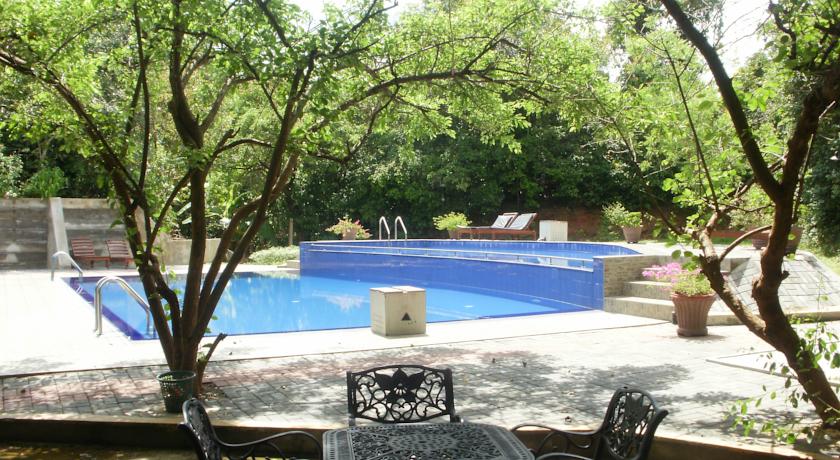 Nice Place Hotel Sigiriya Sri Lanka_pool