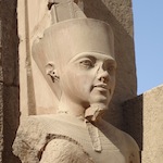 Tut Ankt Amon i Luxor templet