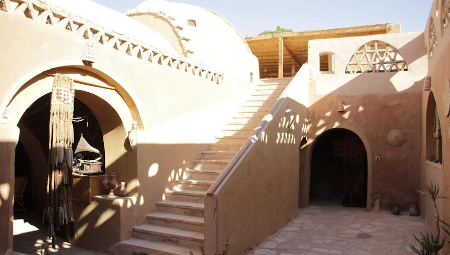 Eskaleh_Nubian_Ecolodge_courtyard