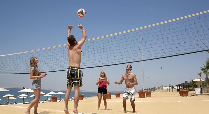 crowne plazz jordan dead sea resort spa aktiv rejser til jordan dead sea younes rejser