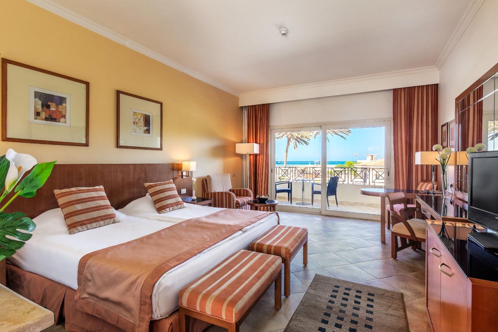 Cleopatra Luxury Resort standard room hurghada egypten rejs med younes rejser