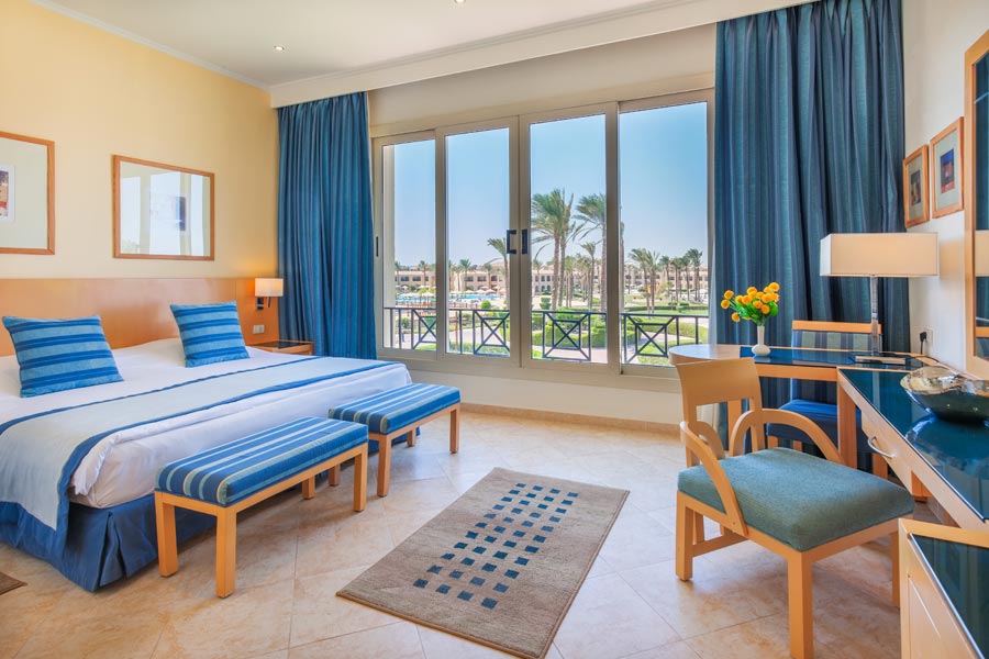 Cleopatra luxury resort room hurghada egypten rejser til younes rejser