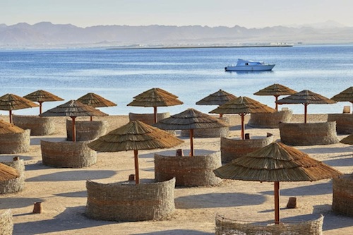 Sheraton Sharm Hotel beach badeferie sharm el sheik egypten rejs med younes rejser