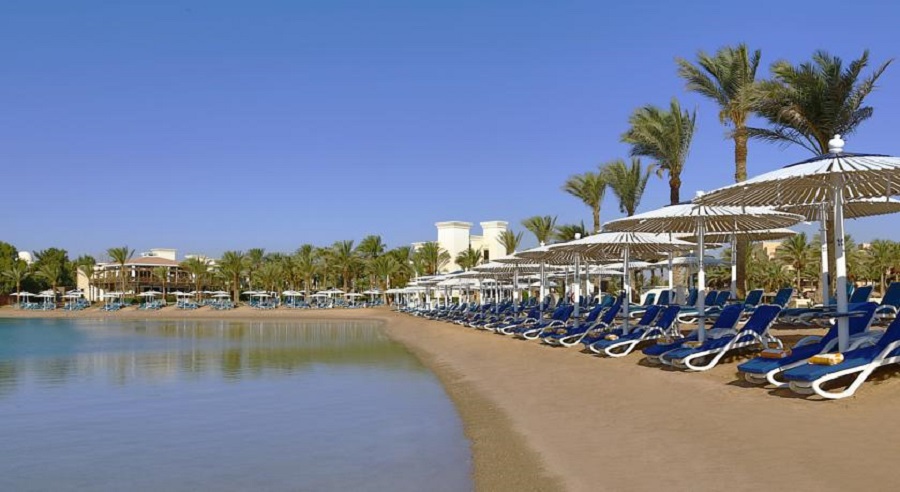 Hilton-Hurghada-Resort_beach