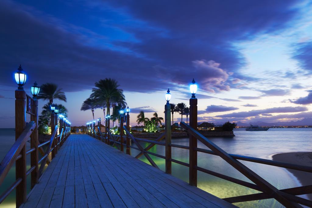 Marriott Red Sea Beach Resort Hurghada bridge