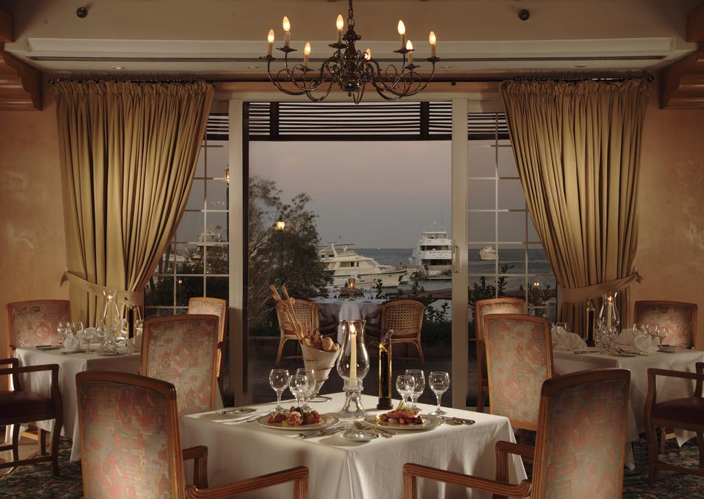 Marriott Red Sea Beach Resort Hurghada restaurant romance