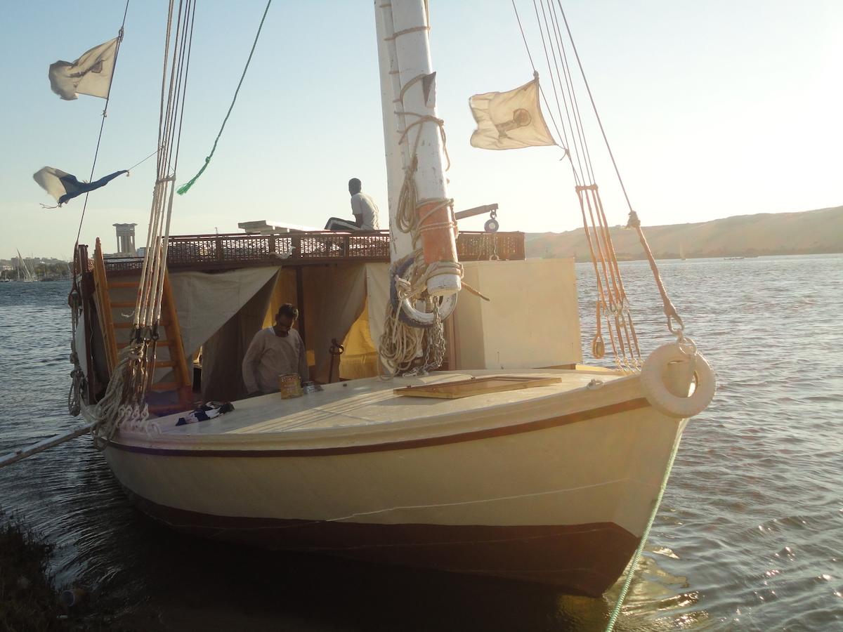 Younes Rejser Oriental Dream felucca Aswan docking
