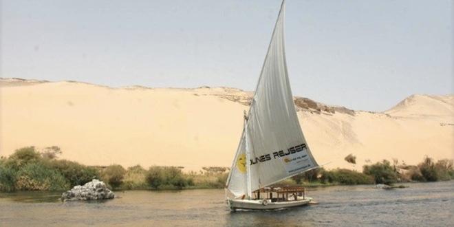 Younes Rejser Oriental Dream felucca Aswan sailing