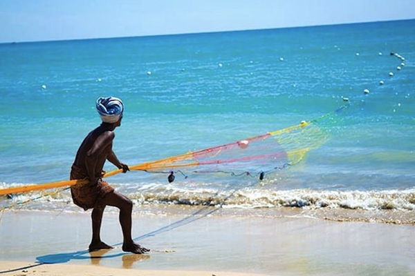 fisker_Pasikudah_Sri_Lanka_YounesRejser