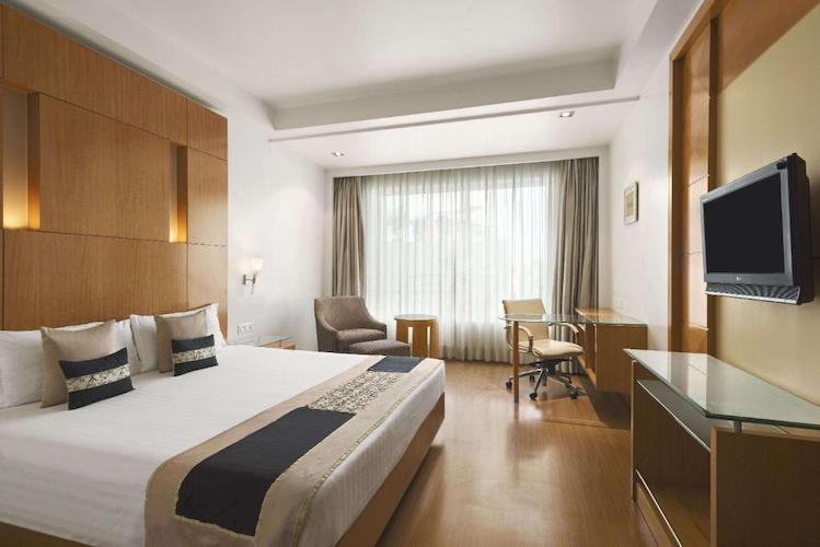 Ramada By Wyndham 1