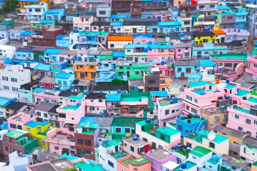 Gamcheon culture village i Busan - Korea og K-pop - Younes Rejser